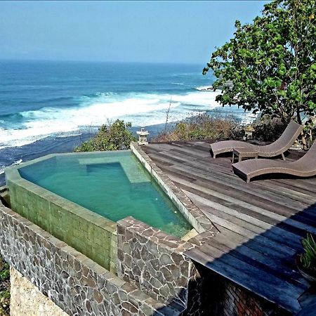 Batu Hill Villa Watukarung Eksteriør bilde