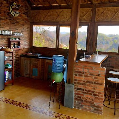 Batu Hill Villa Watukarung Eksteriør bilde
